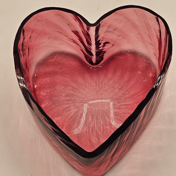 Hand-Blown Cranberry Glass Heart Bowl – Vintage Pilgrim Jewelry Trinket Dish - Picture 2 of 6